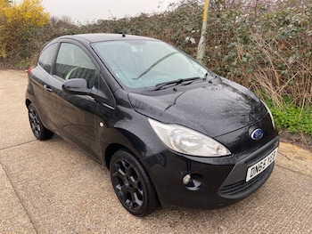 Used Ford Ka 2015 for sale - 77778888: Photo