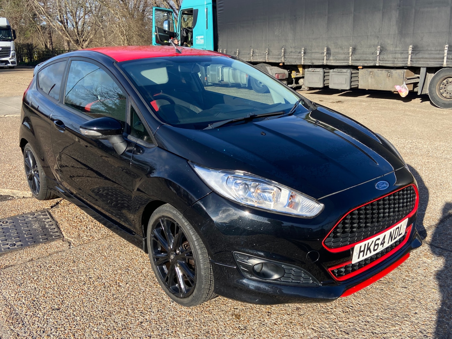 Used Ford Fiesta 2014 for sale - 77313856: Photo 2