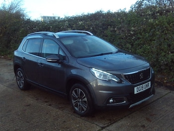 Used Peugeot 2008 2019 for sale - 76780466: Photo