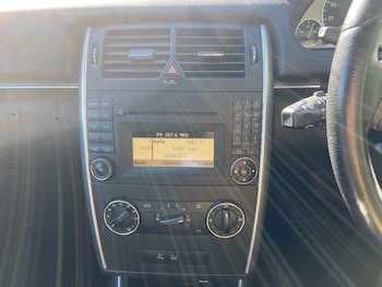 Used Mercedes-Benz B Class 2011 for sale - 78781763: Photo