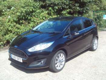 2017 (17) - 1.6 Titanium 5dr Powershift Black Years MOT Warranty Automatic