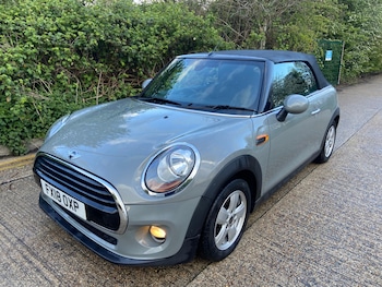 Used MINI Convertible 2018 for sale - 78228416: Photo