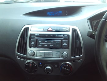 Used Hyundai i20 2014 for sale - 75476259: Photo
