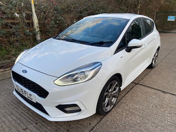 Used Ford Fiesta 2019 for sale - 77656540: Photo