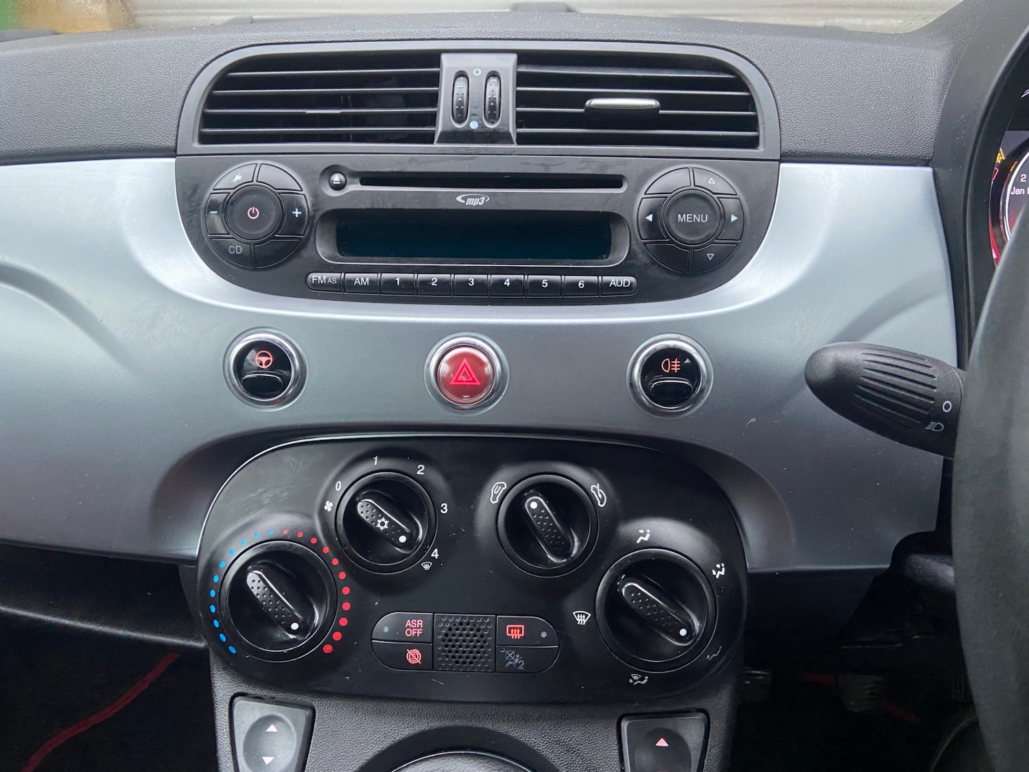 Used Fiat 500 2015 for sale - 77090191: Photo 4