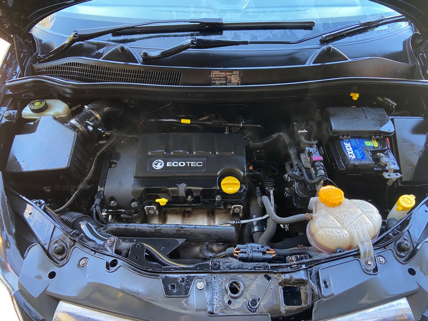 Used Vauxhall Corsa 2010 for sale - 78168702: Photo 4