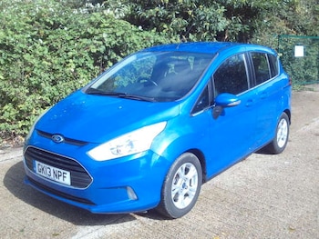 2013 (13) - 1.0 EcoBoost Zetec 5dr 51k Miles FSH Years MOT Warranty