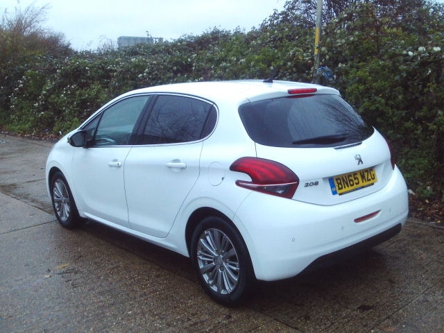 Used Peugeot 208 2015 for sale - 76780456: Photo 11