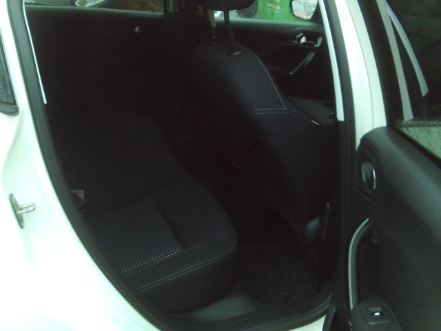 Used Peugeot 208 2015 for sale - 76780456: Photo 13