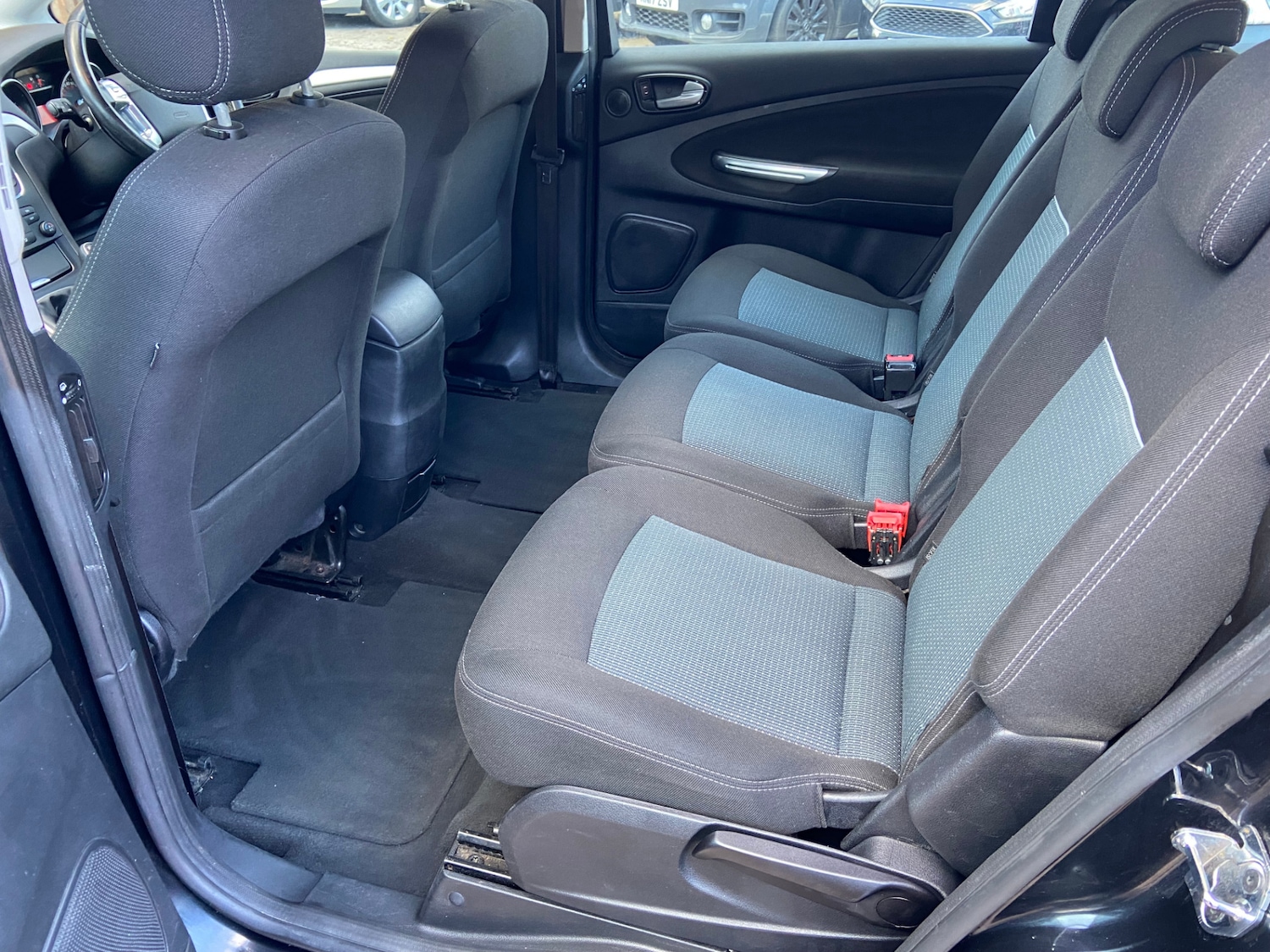 Used Ford S-Max 2014 for sale - 76984282: Photo 17