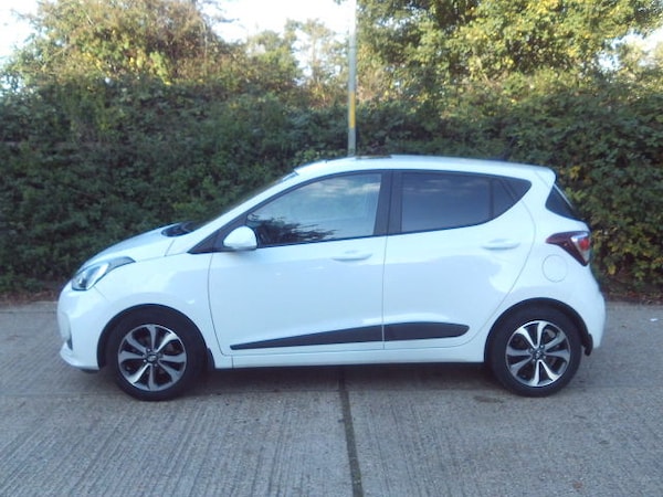 Used Hyundai i10 2017 for sale - 76225192: Photo 10