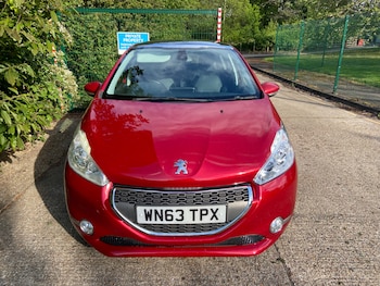 Used Peugeot 208 2013 for sale - 78489260: Photo