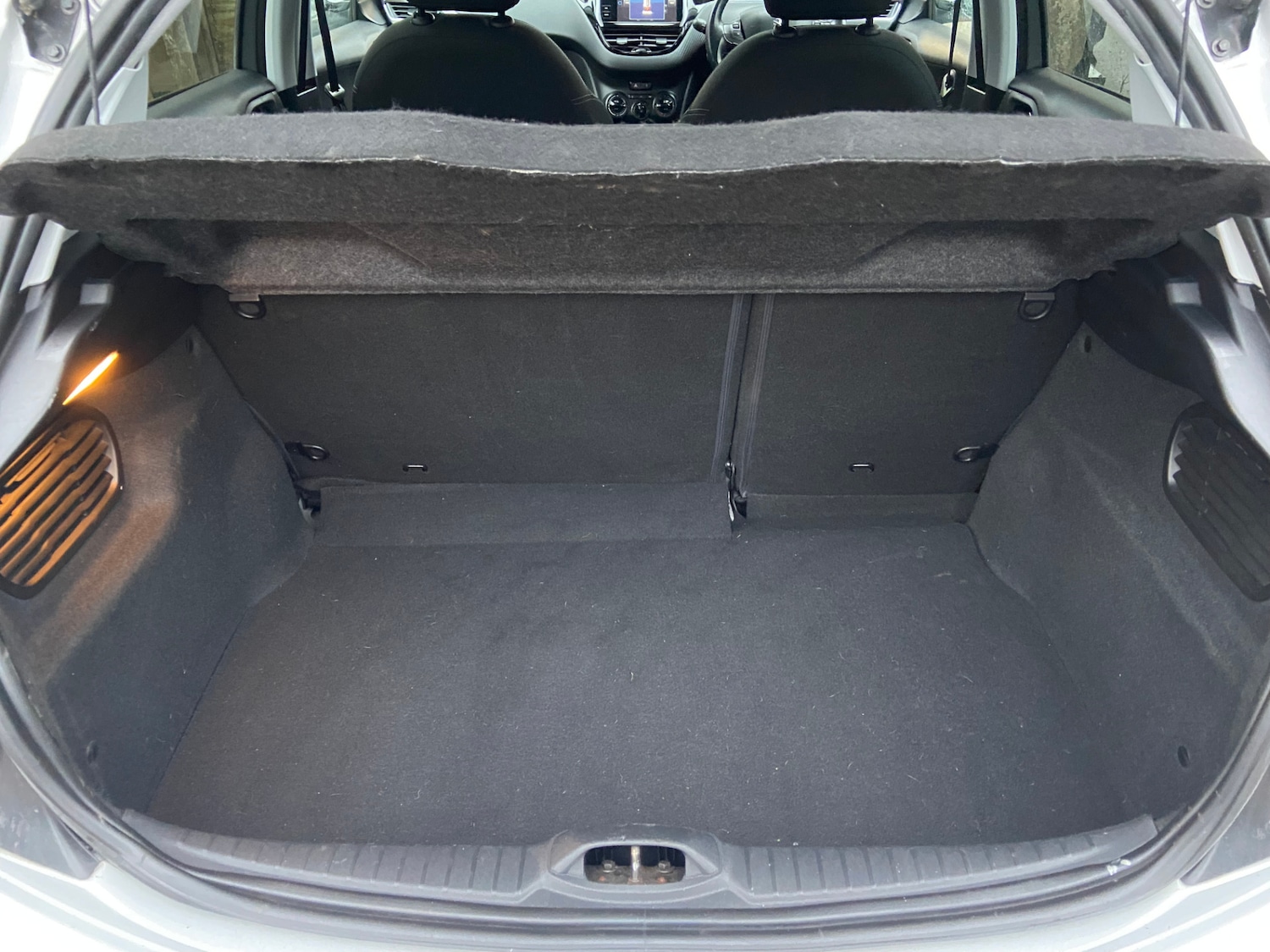 Used Peugeot 208 2016 for sale - 77420741: Photo 16