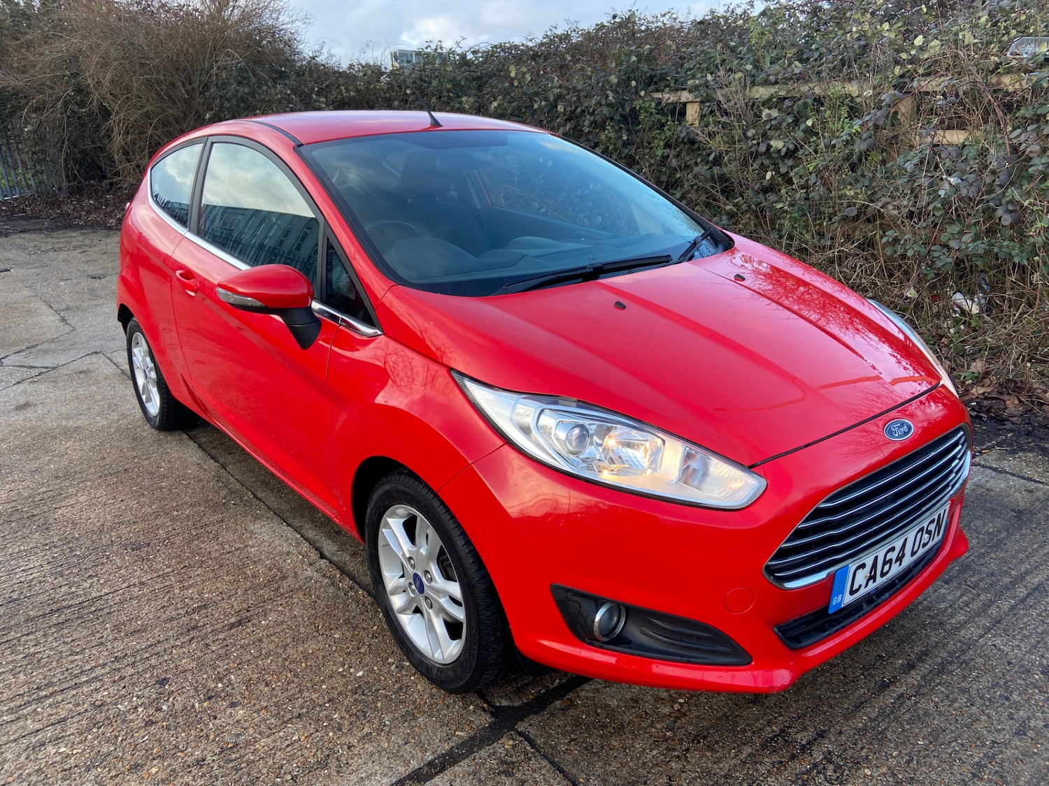 Used Ford Fiesta 2015 for sale - 77228081: Photo 2