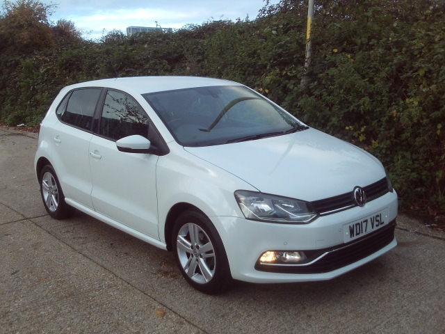 Used Volkswagen Polo 2017 for sale - 76332755: Photo 2