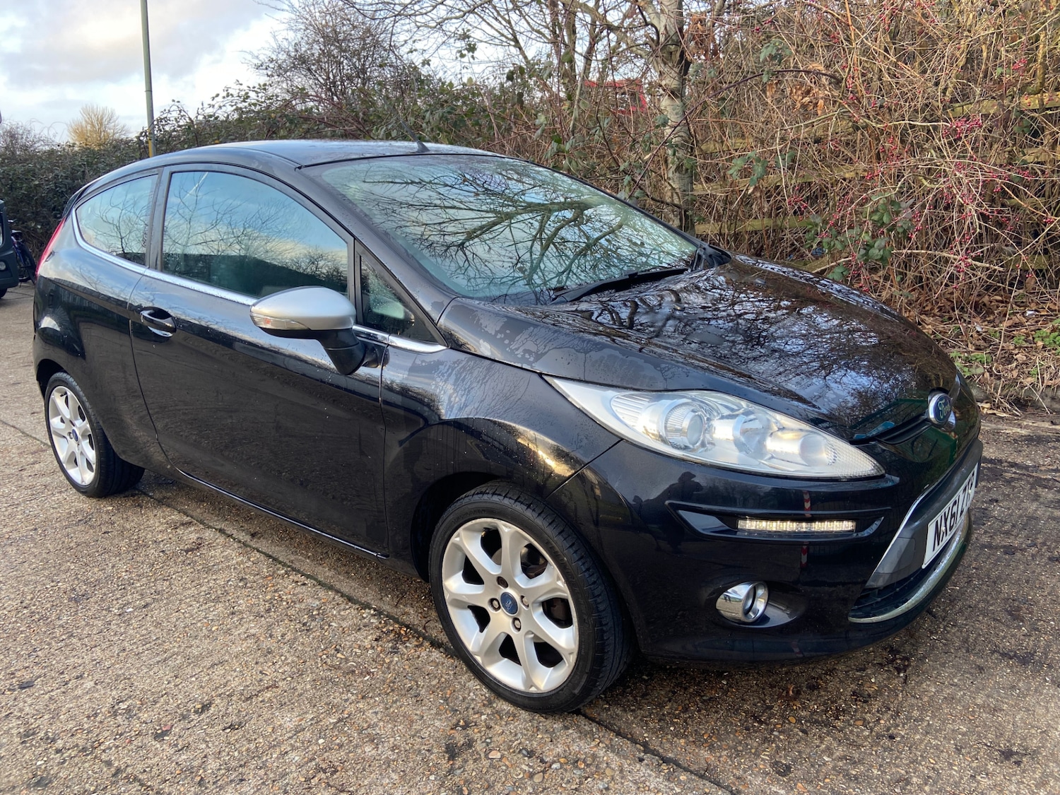 Used Ford Fiesta 2011 for sale - 77395123: Photo 2