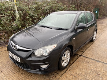 2011 (60) - 1.4 Classic 5dr Black Years MOT HPI Clear