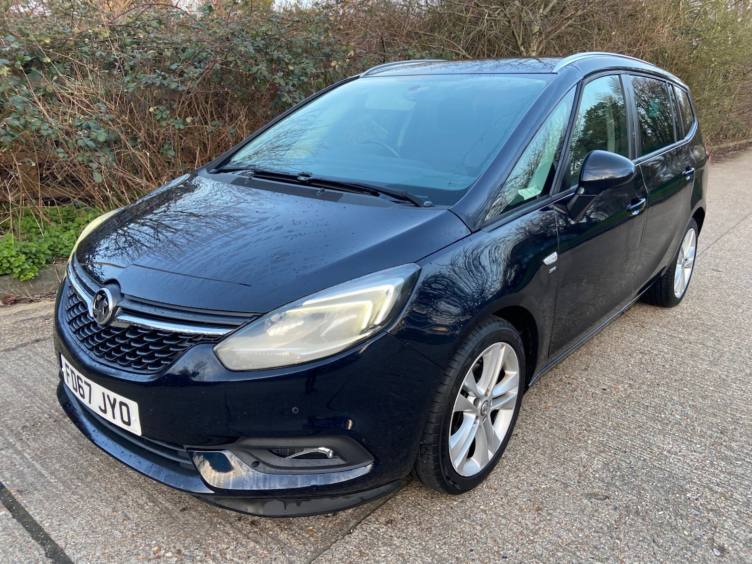 Used Vauxhall Zafira 2018 for sale - 77733379: Photo 1