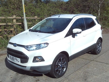 2016 (66) - 1.0 EcoBoost Titanium 5dr 44k Miles FSH Years MOT Warranty