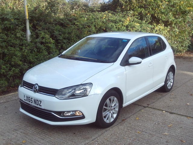 Used Volkswagen Polo 2015 for sale - 76397147: Photo 1