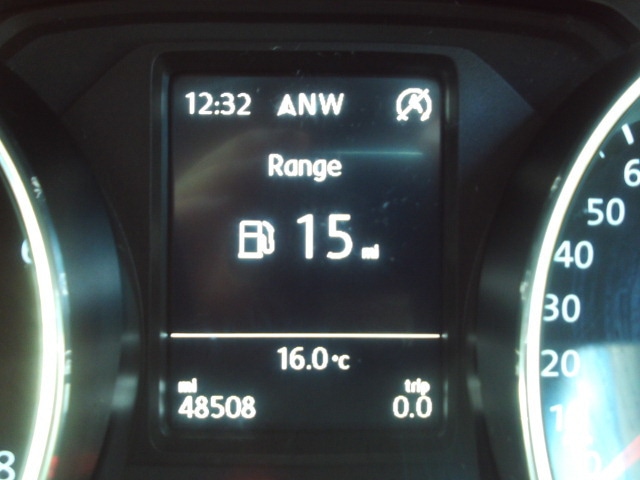 Used Volkswagen Polo 2015 for sale - 76397147: Photo 3