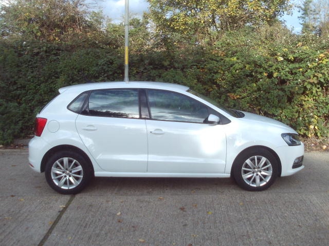 Used Volkswagen Polo 2015 for sale - 76397147: Photo 9