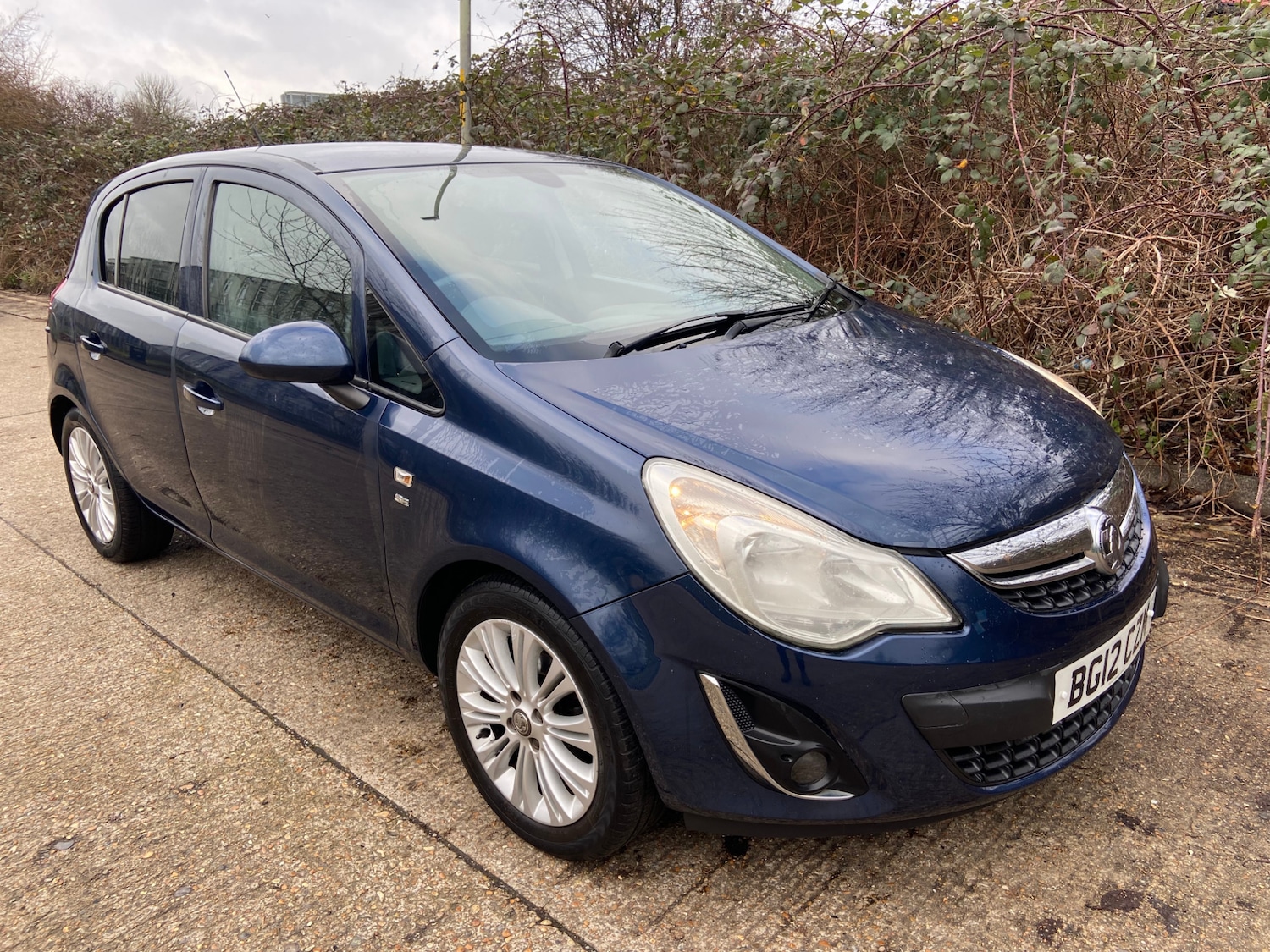 Used Vauxhall Corsa 2012 for sale - 77374103: Photo 2