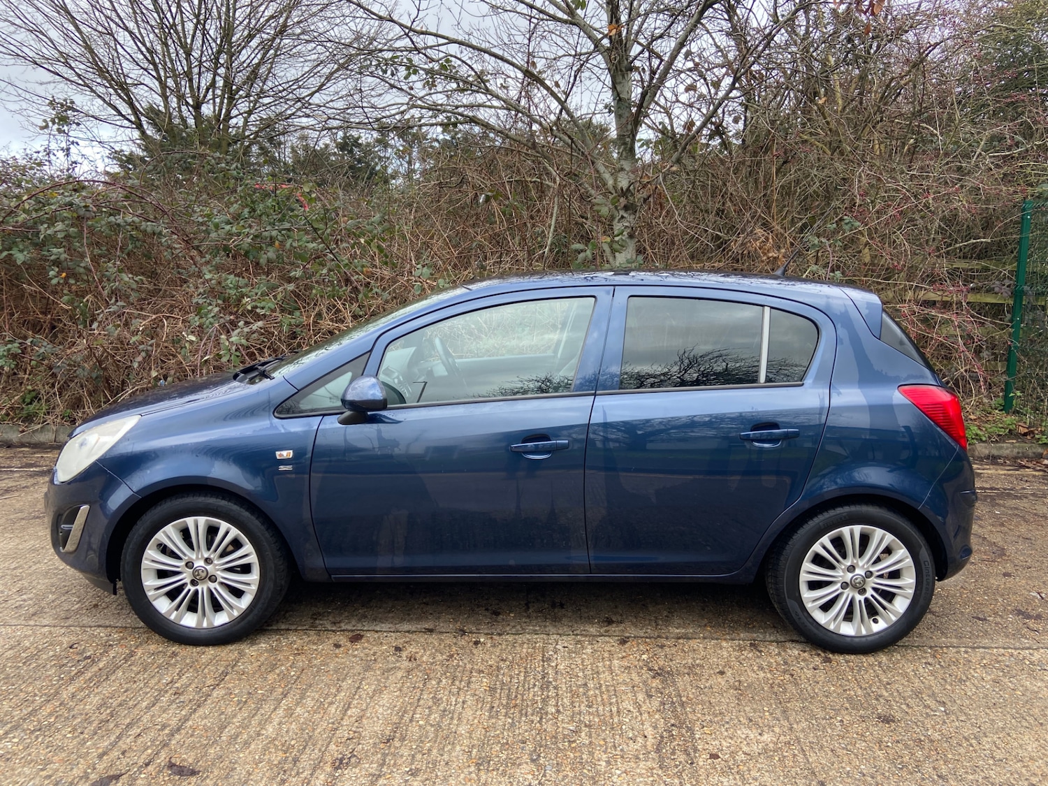 Used Vauxhall Corsa 2012 for sale - 77374103: Photo 9