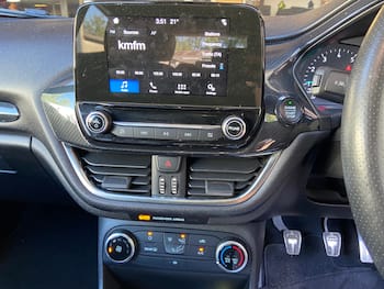 Used Ford Fiesta 2018 for sale - 79620703: Photo