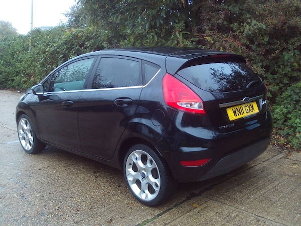 Used Ford Fiesta 2011 for sale - 76248879: Photo 11