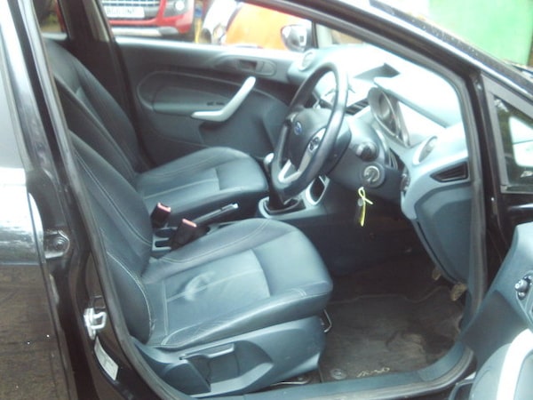 Used Ford Fiesta 2011 for sale - 76248879: Photo 13