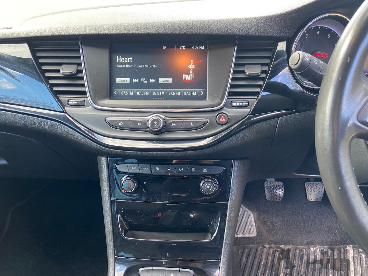 Used Vauxhall Astra 2018 for sale - 78109675: Photo 4