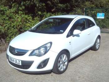 2014 (64) - 1.2 Excite 3dr AC White Years MOT Warranty