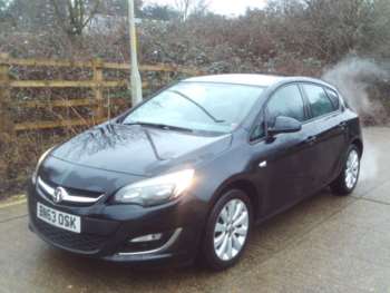 2013 (63) - 1.6i 16V Exclusiv 5dr Black 68k Miles Years MOT Warranty