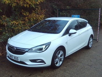 Vauxhall - Astra