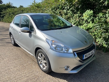 Used Peugeot 208 2014 for sale - 78986740: Photo