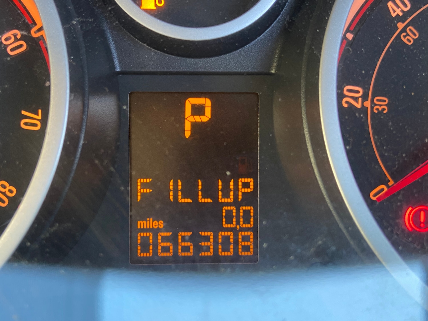 Used Vauxhall Corsa 2012 for sale - 77954132: Photo 3