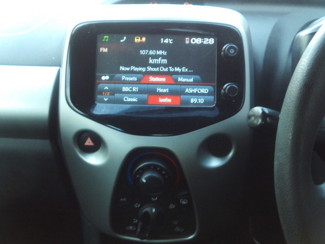 Used Peugeot 108 2017 for sale - 76452471: Photo 4