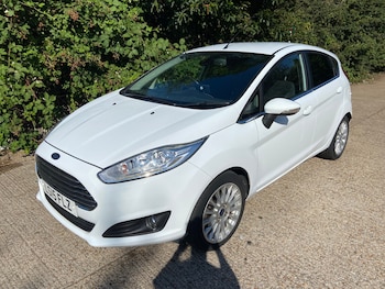 Used Ford Fiesta 2015 for sale - 79219955: Photo
