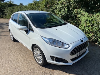 Used Ford Fiesta 2015 for sale - 79219955: Photo