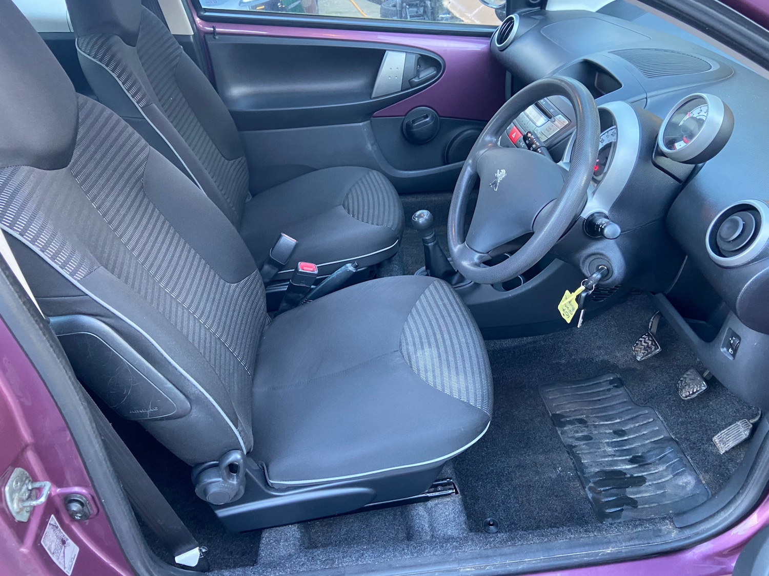 Used Peugeot 107 2014 for sale - 77106442: Photo 12