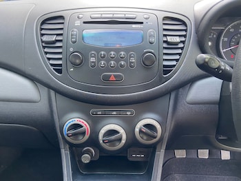 Used Hyundai i10 2012 for sale - 79177101: Photo