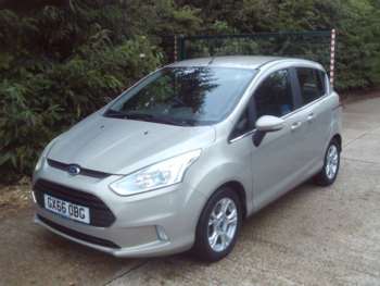 2016 (66) - 1.6 Zetec 5dr Powershift ONLY 5900 MIles! Years MOT Warranty Automatic