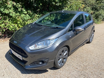 Used Ford Fiesta 2016 for sale - 79359540: Photo