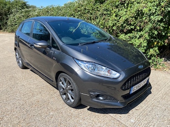 Used Ford Fiesta 2016 for sale - 79359540: Photo
