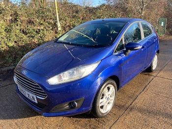 2017 (67) - 1.25 Zetec 5dr Blue 34k Miles Years MOT Warranty