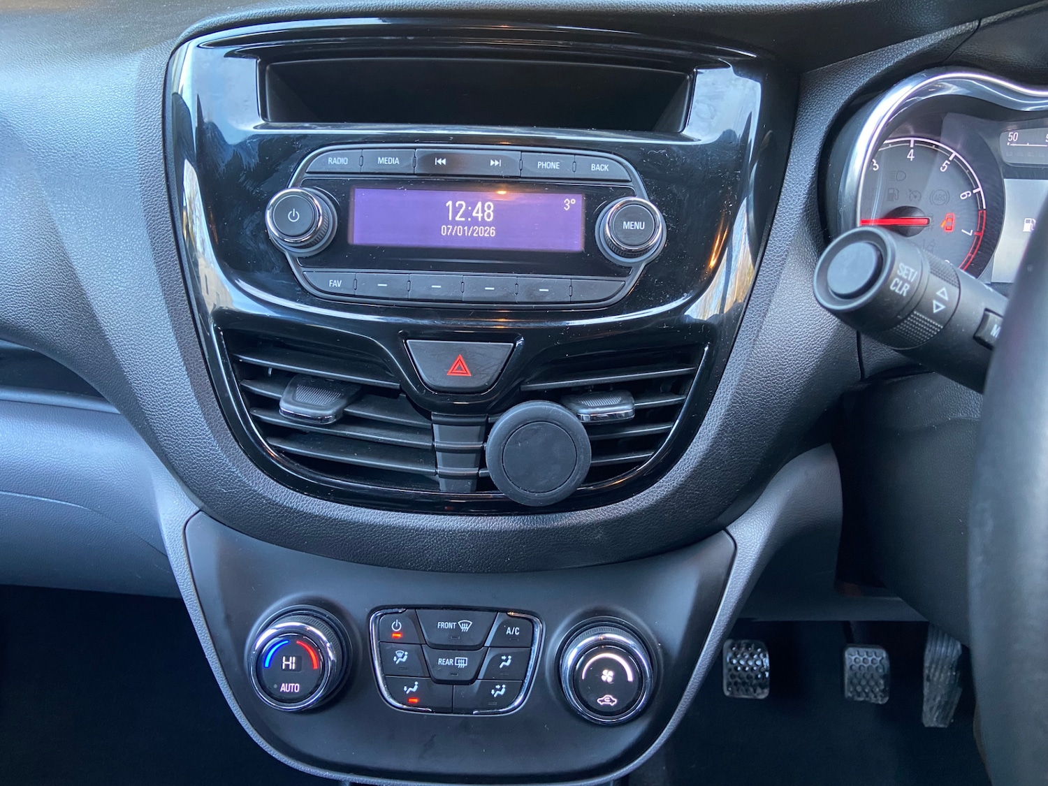 Used Vauxhall Viva 2016 for sale - 77116345: Photo 4