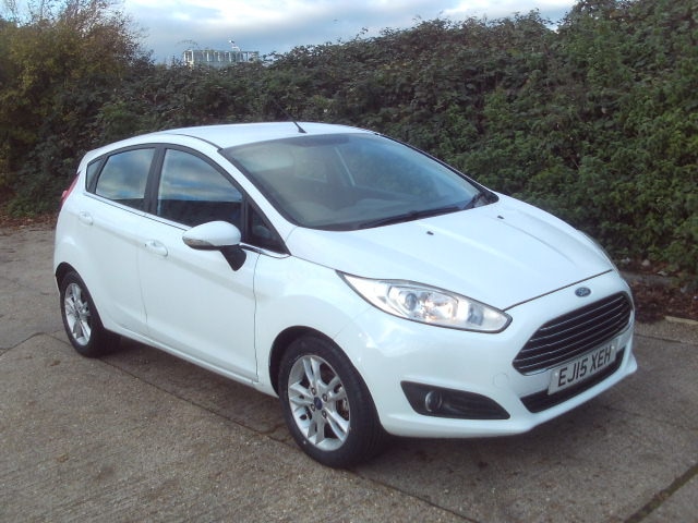 Used Ford Fiesta 2015 for sale - 76640754: Photo 2