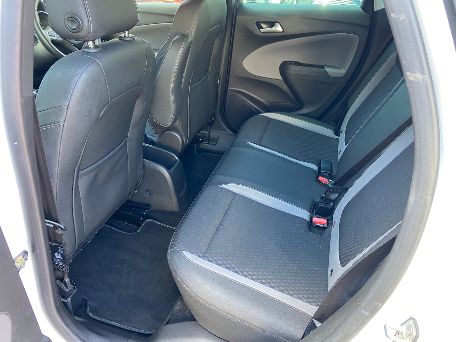 Used Vauxhall Crossland X 2018 for sale - 78018489: Photo 15