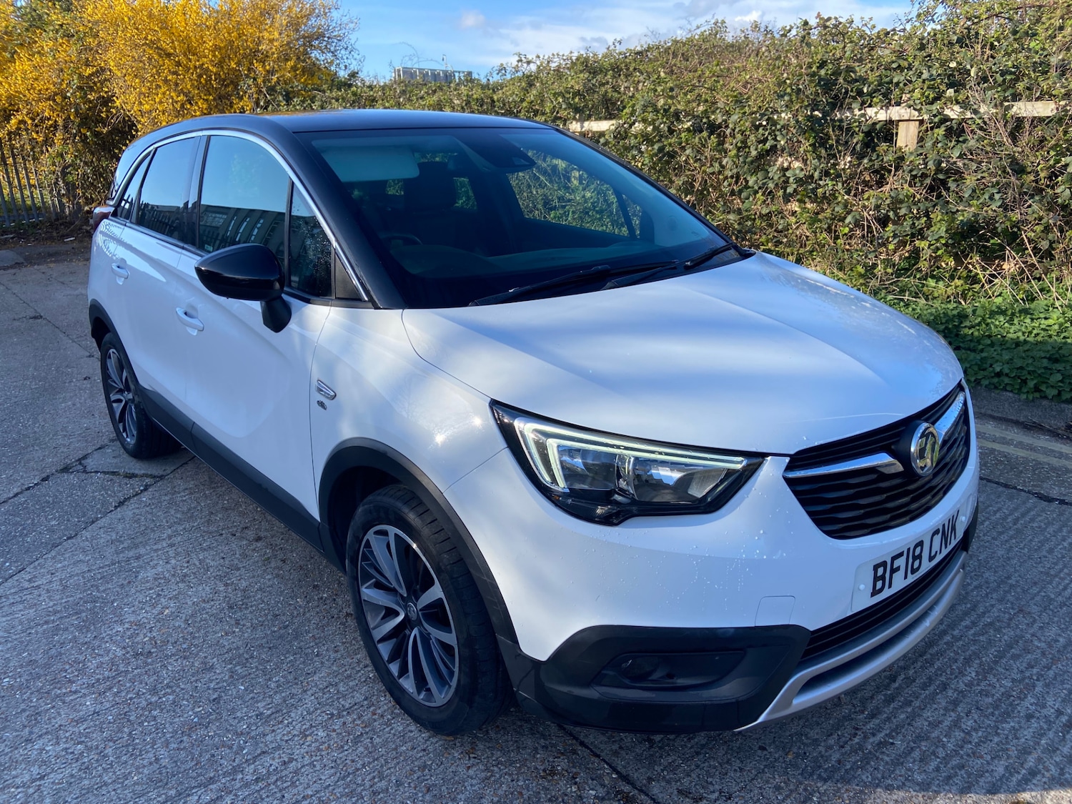 Used Vauxhall Crossland X 2018 for sale - 78018489: Photo 2